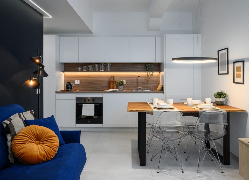 City Room | In-room dining