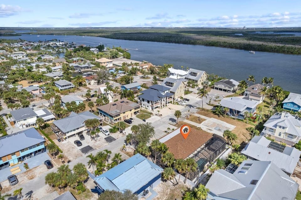 Aerial view showing proximity to bay