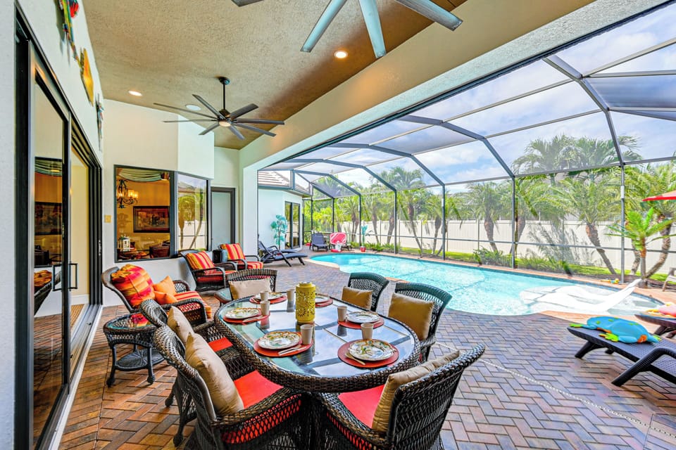Lanai | Gas Grill | Pool Toys