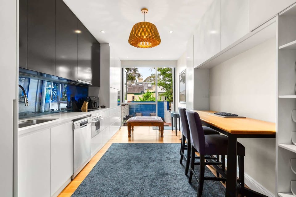 Kitchen/Dining Area