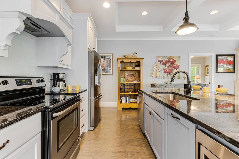 Looking the other direction in the kitchen. See how beautiful the trim work is? Many details were attended to in order for you to enjoy a lovely space