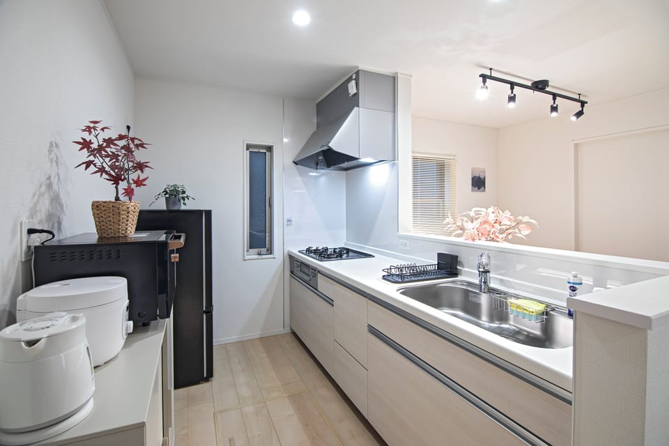 Classic House | Private kitchen | Microwave, dishwasher, electric kettle, rice cooker