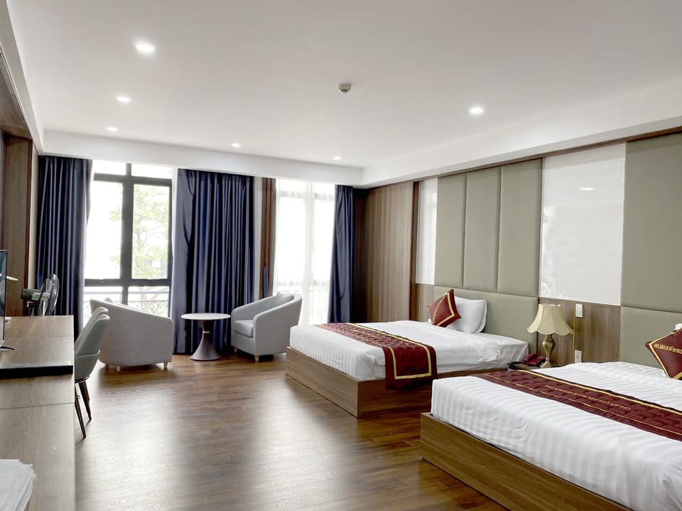 Deluxe Double Room Single Use | City view