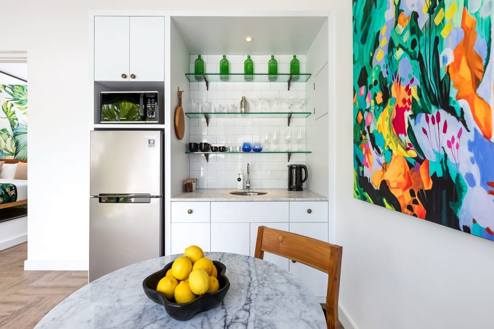 Comfort Villa, Pool View | Private kitchen | Full-size fridge, microwave, electric kettle
