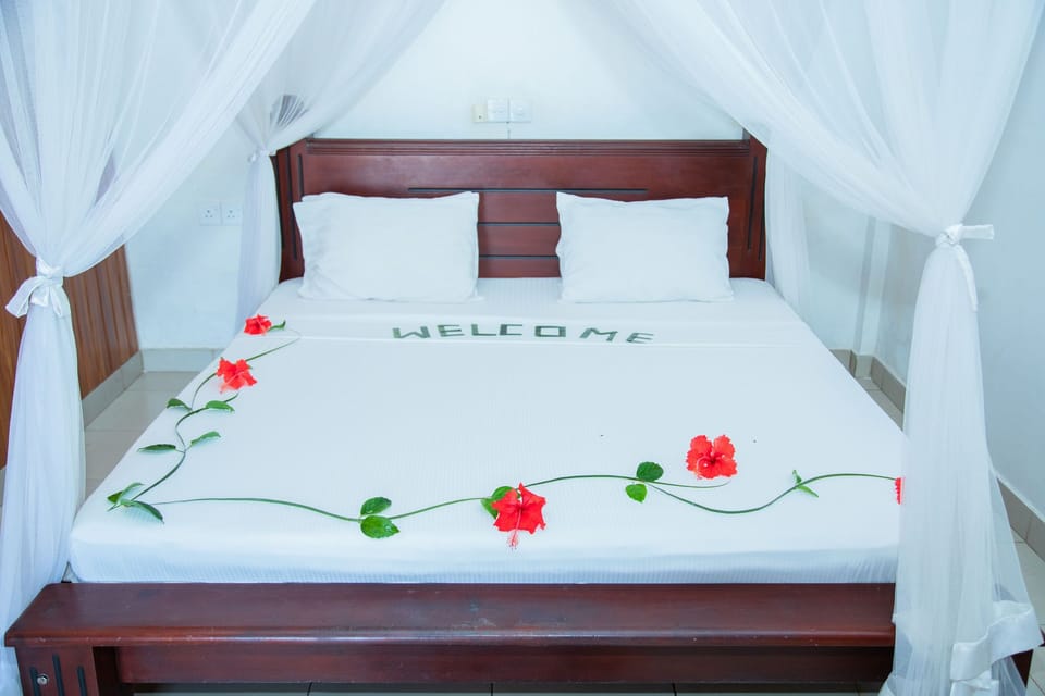 Deluxe Double Room | Desk, laptop workspace, free WiFi, bed sheets