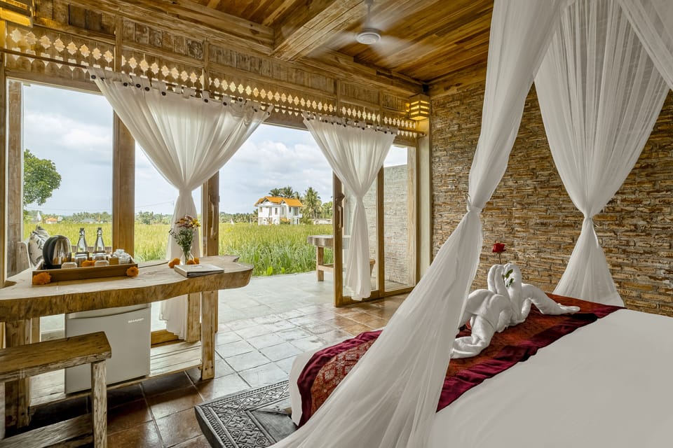 Double Room, Garden View | Minibar, desk, free WiFi, bed sheets