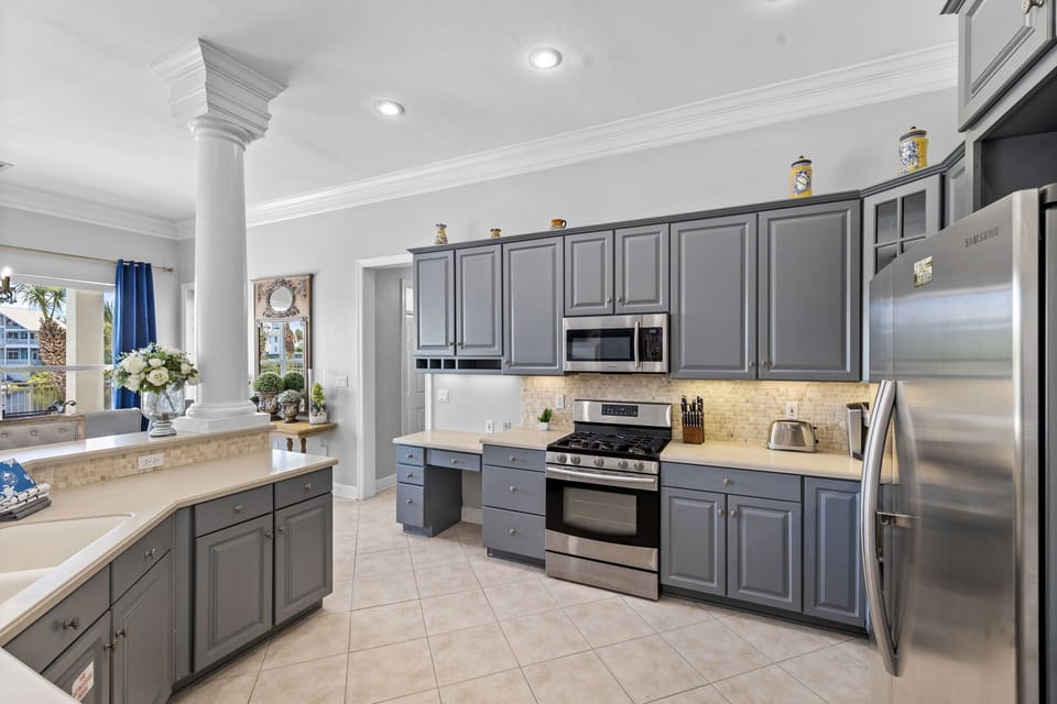 Plenty of room for everyone to assist in the kitchen.