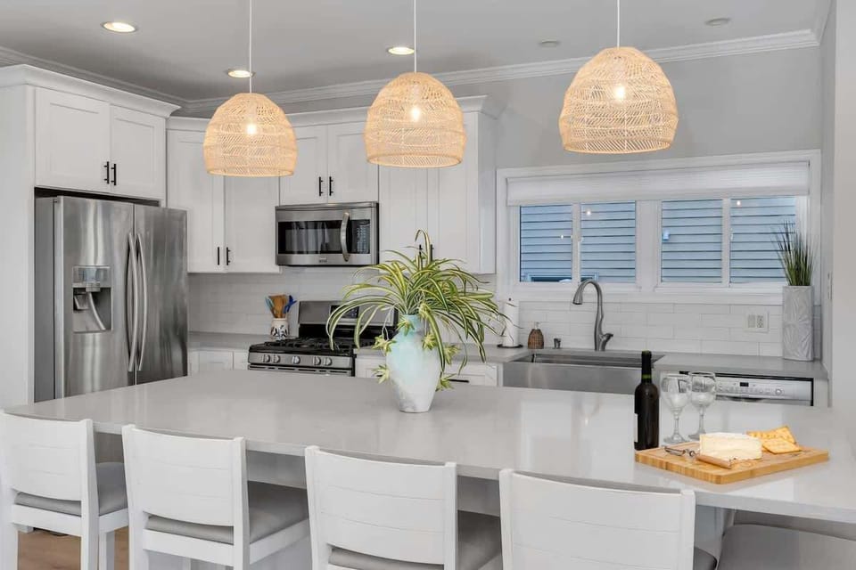 Cook, dine, and entertain in your fully renovated gourmet kitchen with stainless steel appliances.