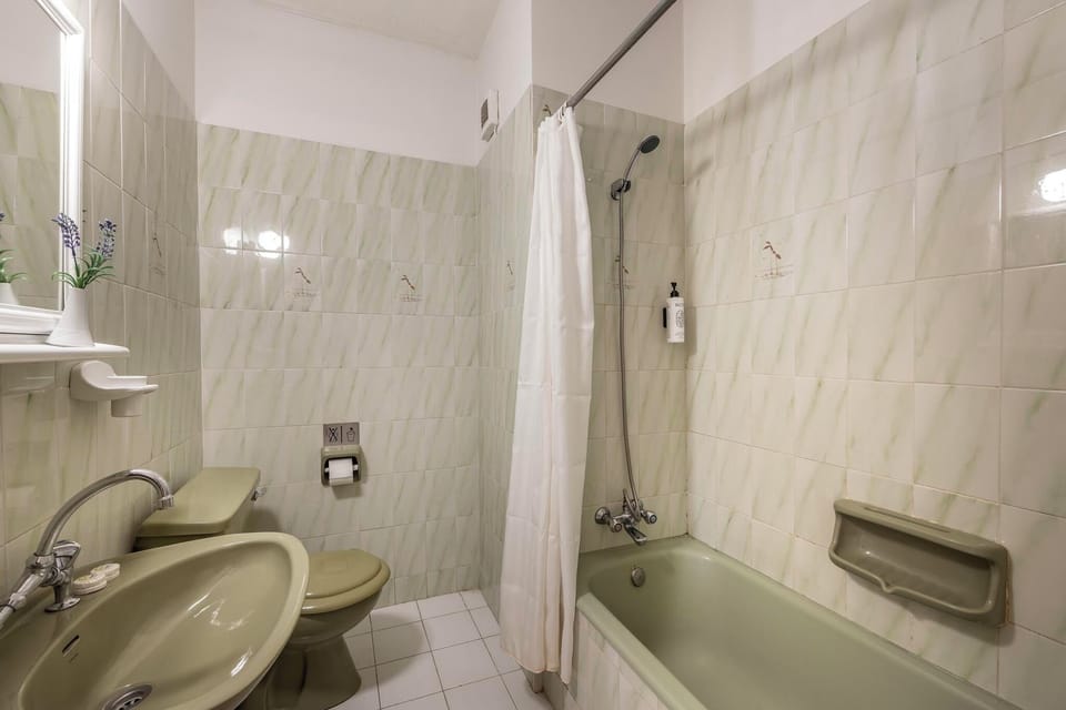 Apartment, 1 Bedroom | Bathroom