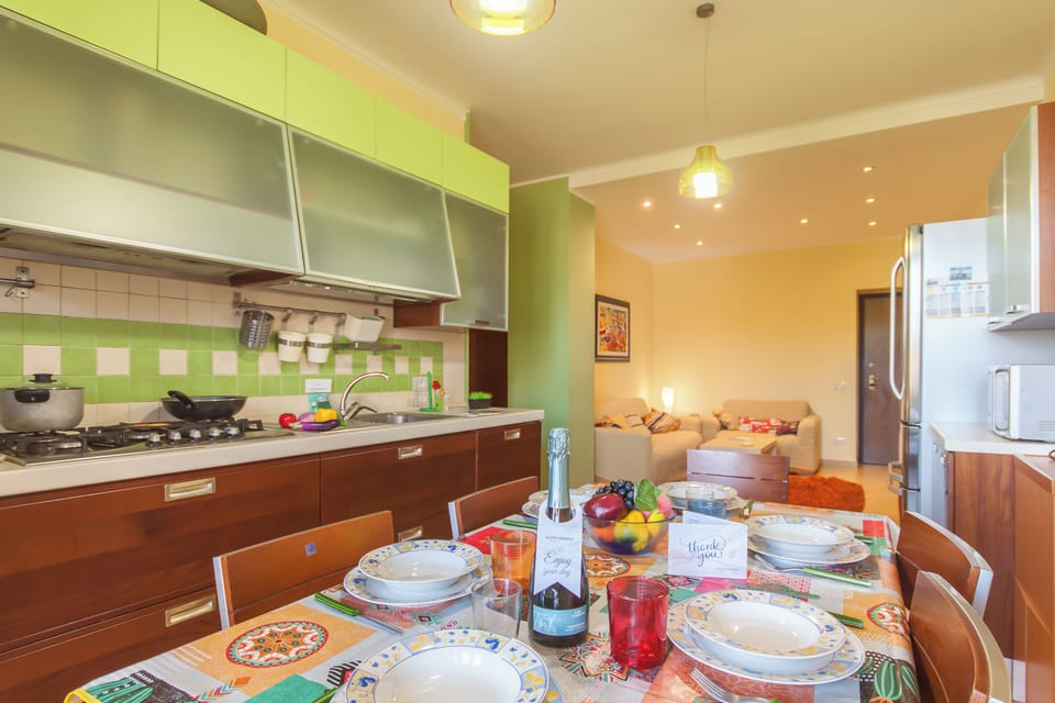 Family Apartment, 2 Bedrooms, Balcony (Happy Apartment Nettuno Close To Sea) | Private kitchen