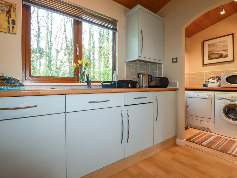 Fridge, dishwasher, electric kettle, toaster