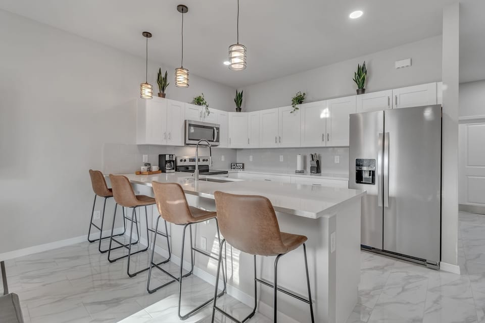Duplex, 3 Bedrooms | Private kitchen | Fridge, oven, coffee/tea maker, toaster