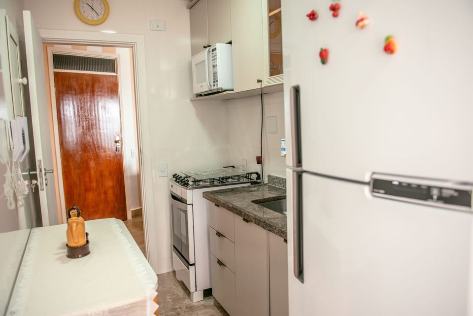 Apartment | Private kitchen | Full-size fridge, cookware/dishes/utensils