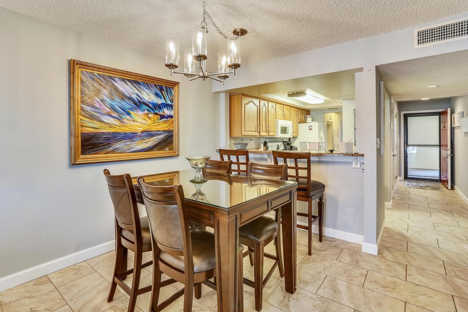 Condo, Multiple Beds (Land's End 9-403 Beach Front - Premie) | Dining