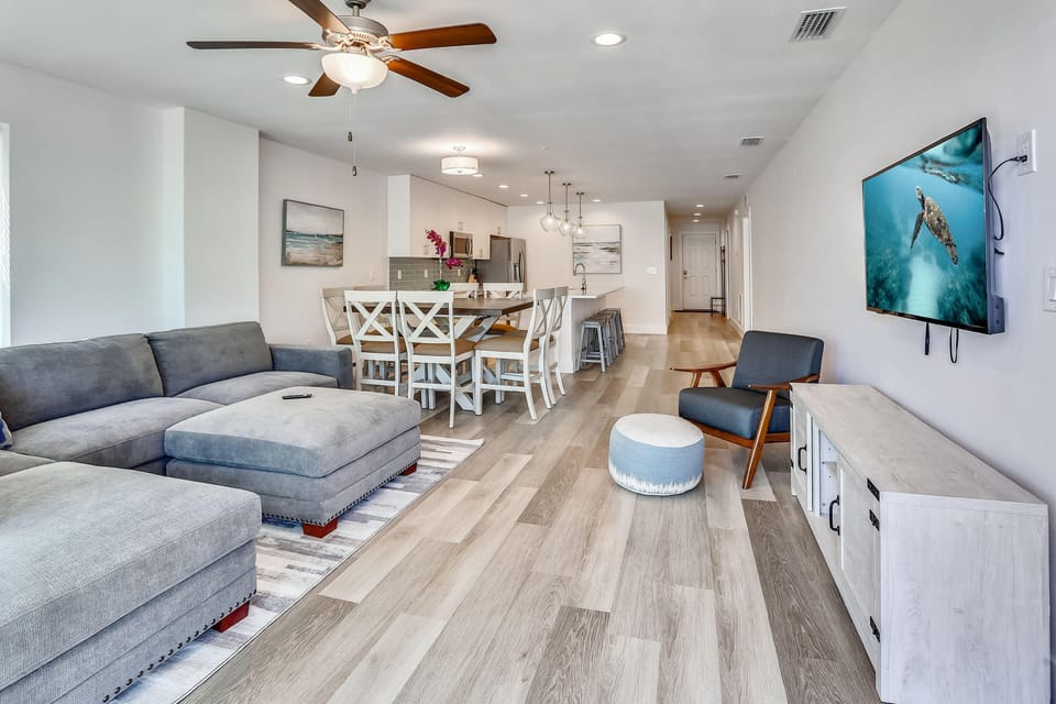 Condo, Multiple Beds (Madeira Del Mar 305) | Living area | TV