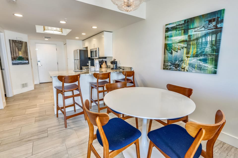 Condo, Multiple Beds (Oceana 202 West) | Dining