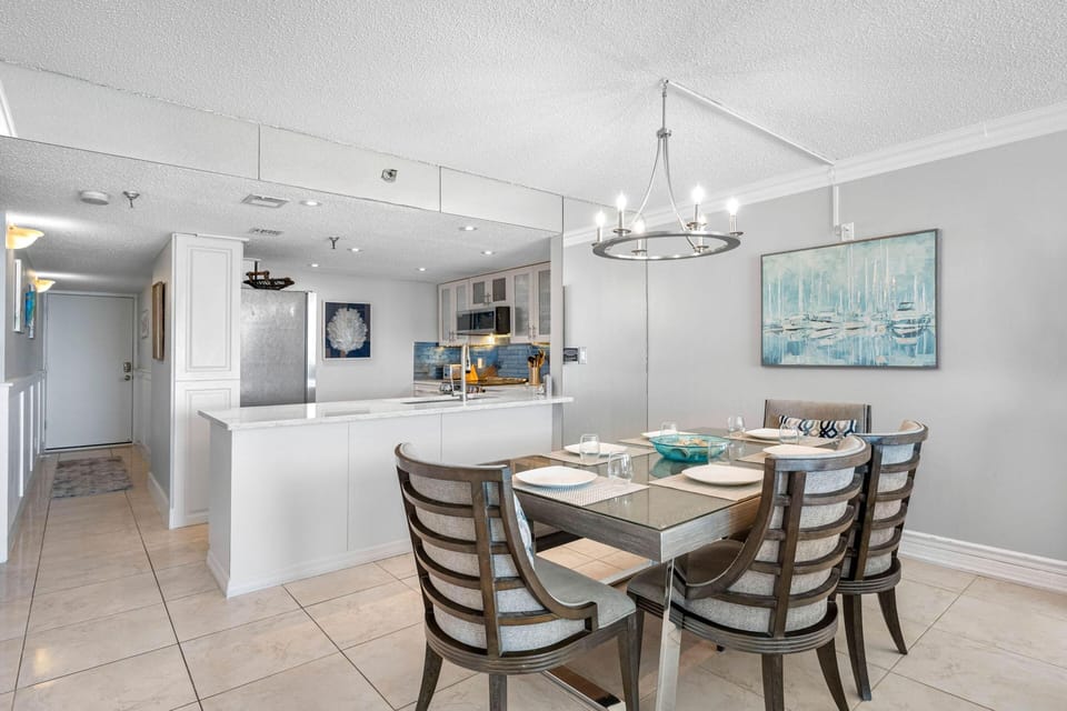 Condo, Multiple Beds (Sand Castle II #2601 - Premier) | Dining
