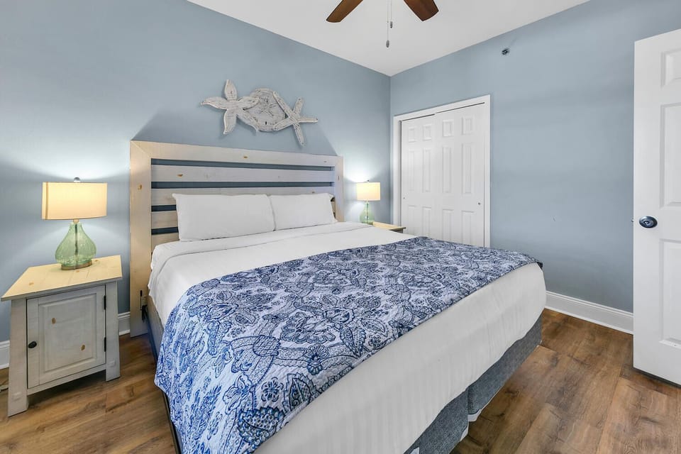 Guest bedroom