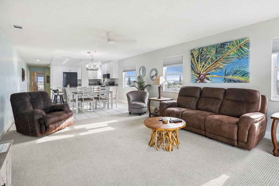 Condo, Multiple Beds (Sea Breeze 401) | Living area | TV