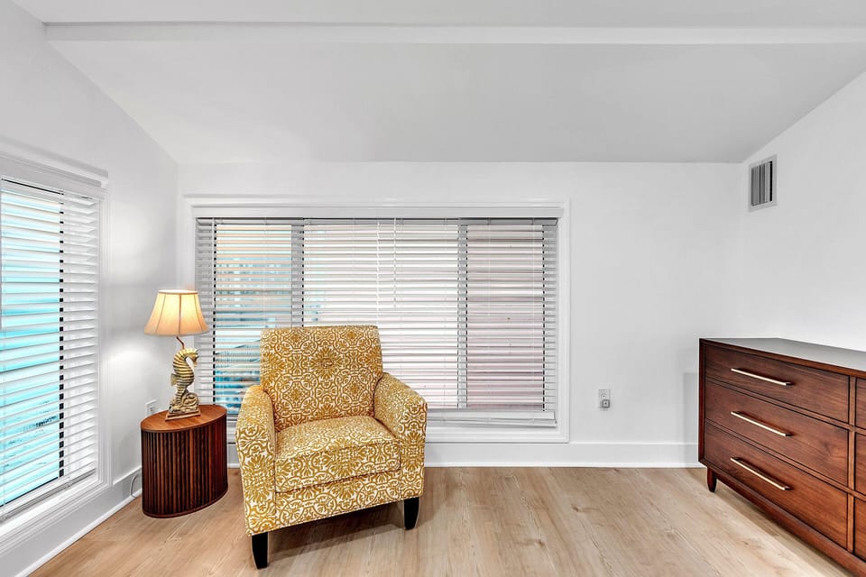 House, Multiple Beds (Serenity By The Sea) | Interior