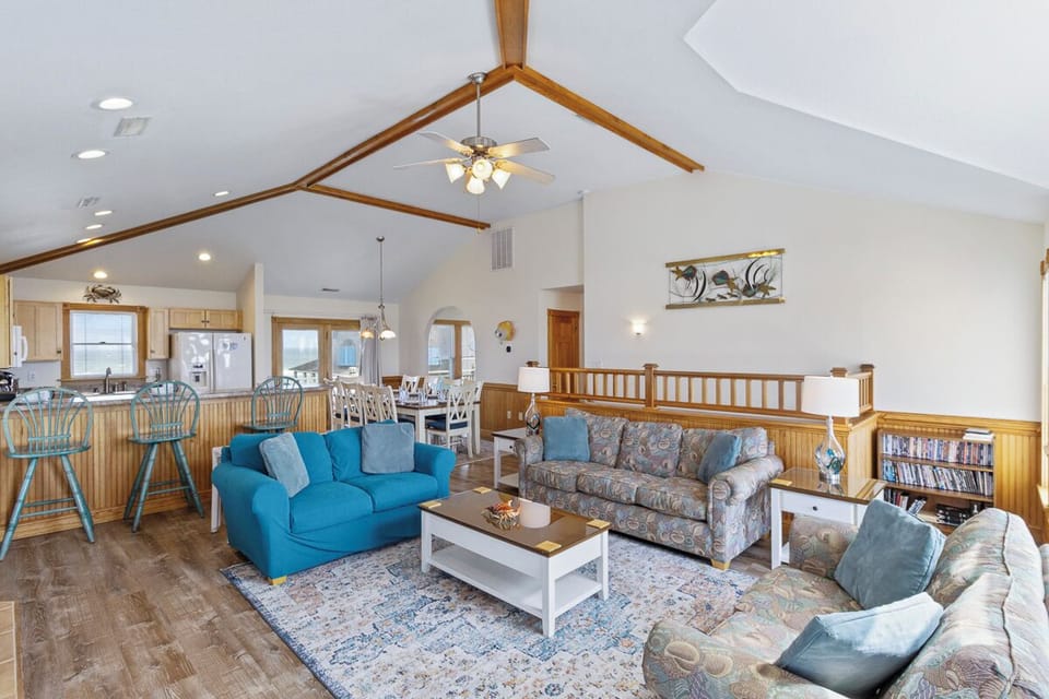 Top Level Living Area