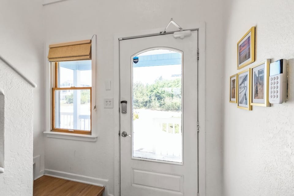 Mid Level Front Entry