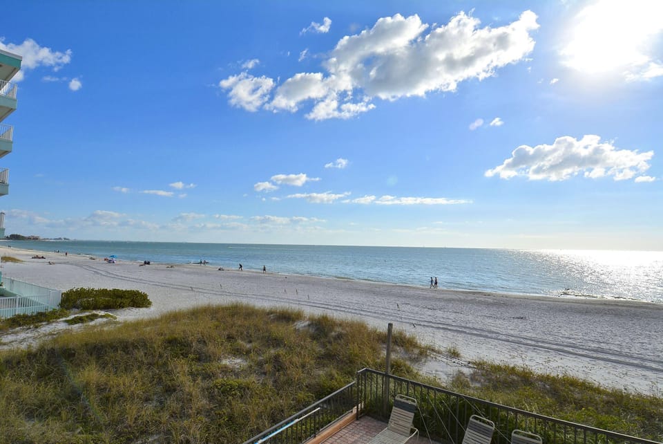 Trillium 5B - Premier Apartment in Madeira Beach