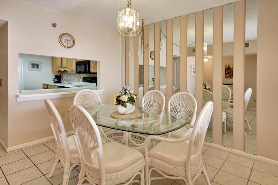 Condo, Multiple Beds (Villa Madeira 204 - Premier) | Dining