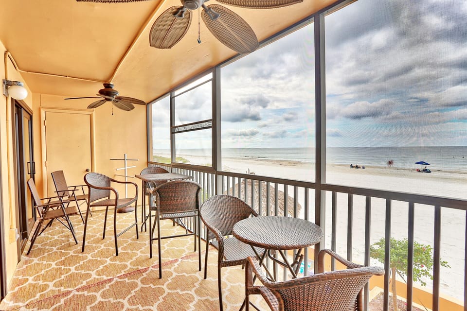 Condo, Multiple Beds (Villa Madeira 204 - Premier) | Outdoor dining