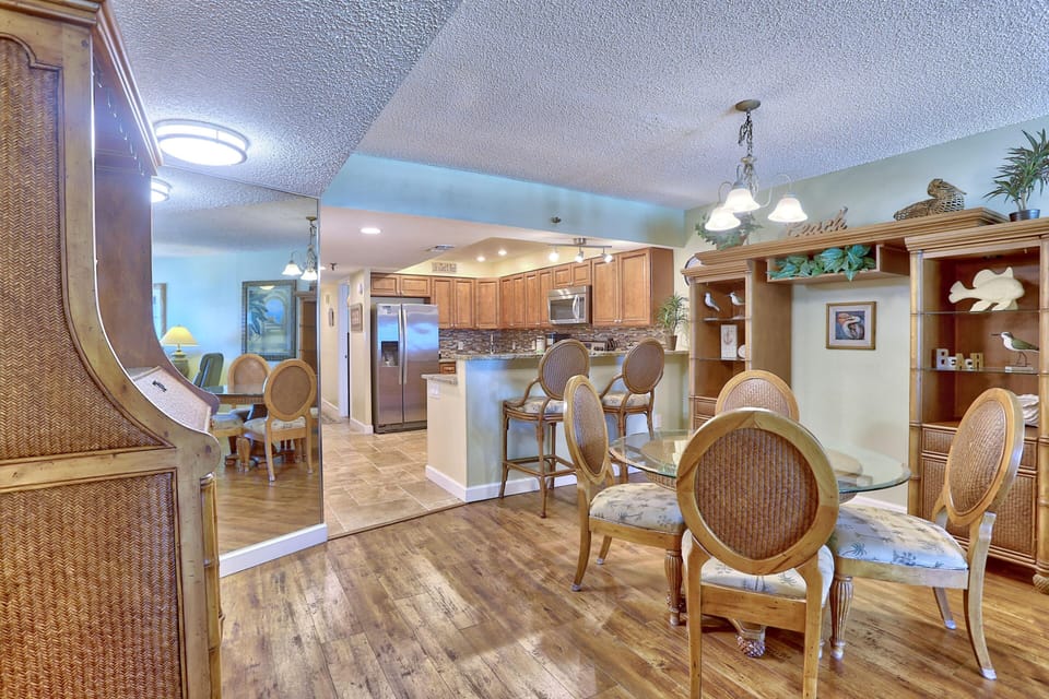 Condo, Multiple Beds (Villa Madeira 404 - Premier) | Dining