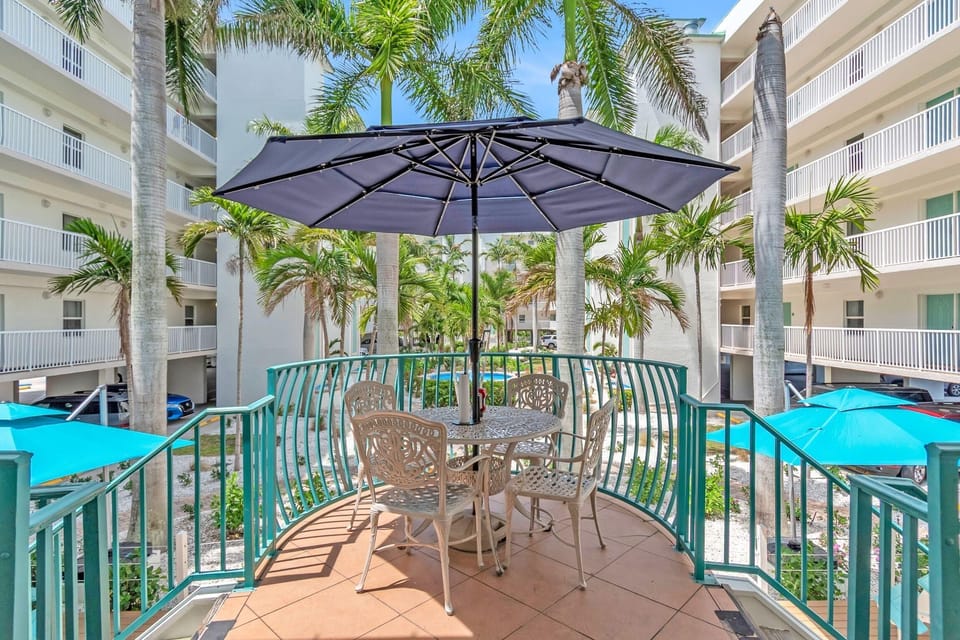Condo, Multiple Beds (Sunset Vistas 407S) | Outdoor dining