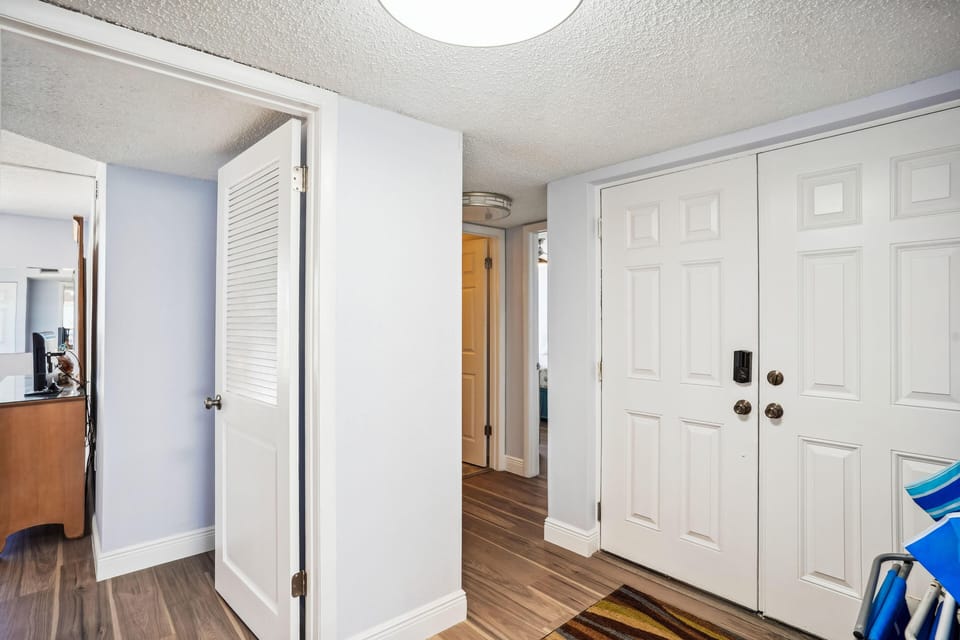 Condo, Multiple Beds (Madeira Vista 601) | Interior