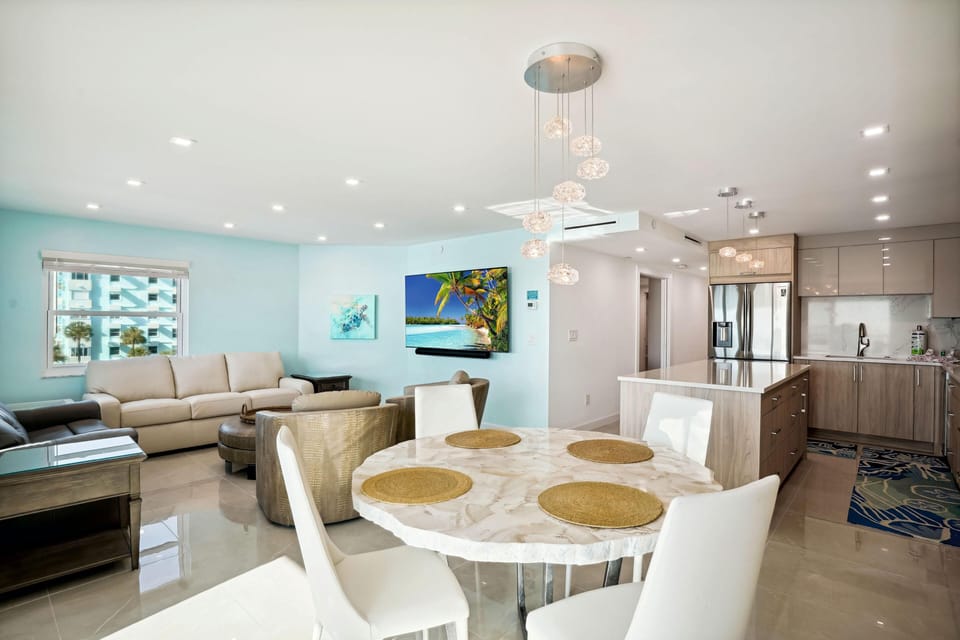 Condo, Multiple Beds (Emerald Isle 403 - Premier) | Living area | TV