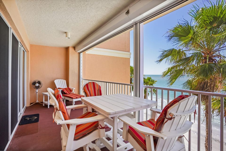 Condo, Multiple Beds (Tides 6-563) | Outdoor dining
