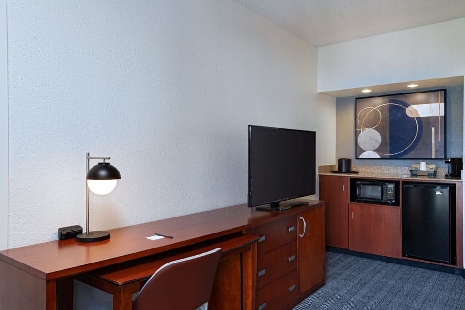 Hypo-allergenic bedding available, in-room safe, desk, laptop workspace
