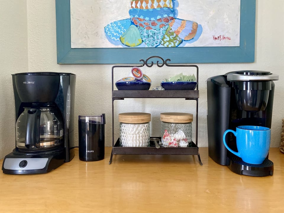 It’s good to have options with both a drip coffee machine and Keurig ready for that morning wake-up call.