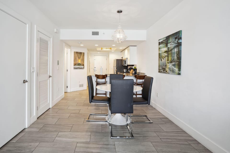 Condo, Multiple Beds (Oceana 305 East) | Dining