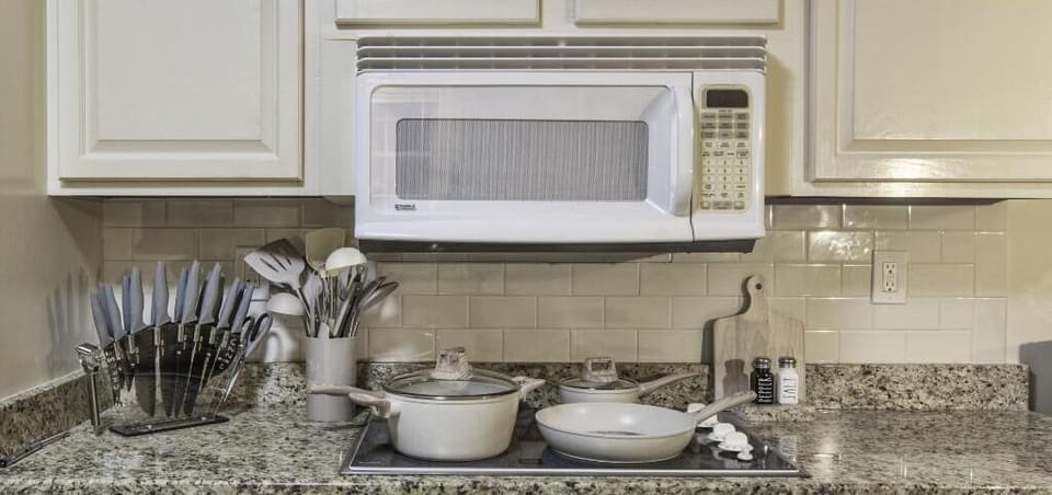 Fully Stocked Kitchen