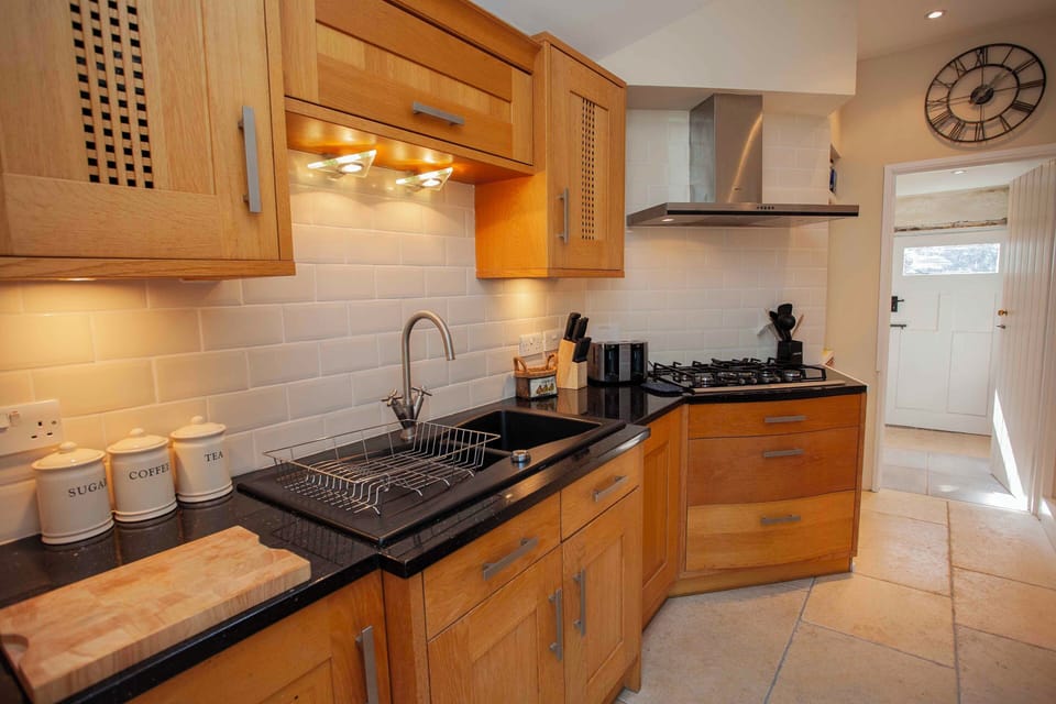 Kitchen 2