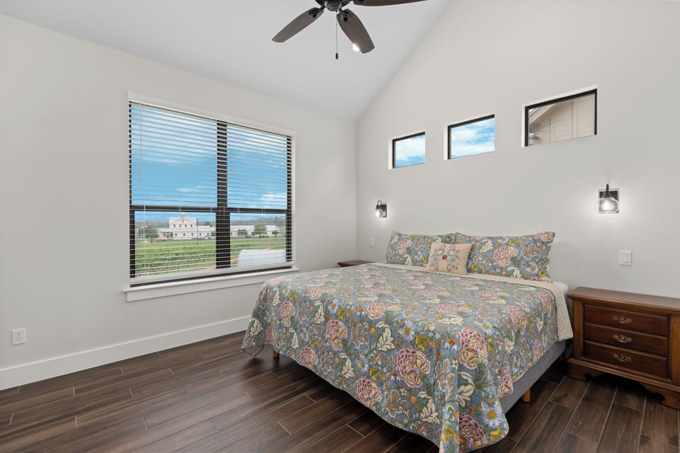 Master suite 2 view