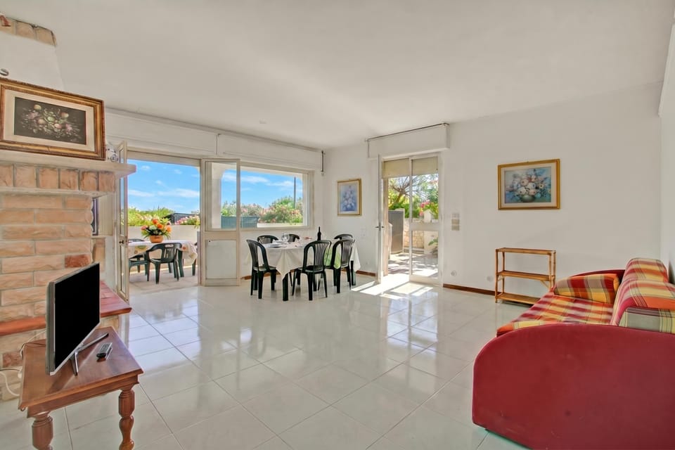 Living and dining room