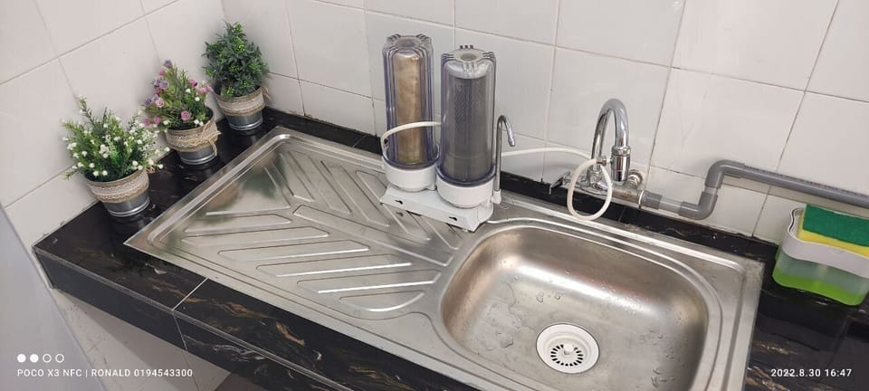 Family House | Private kitchen | Microwave, dishwasher, electric kettle, cookware/dishes/utensils