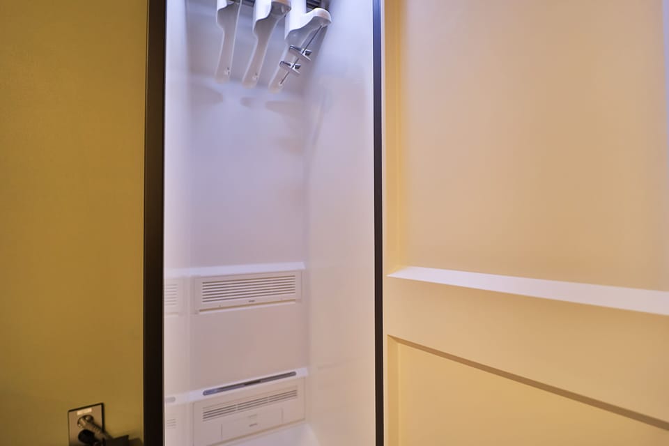 Premier Twin Room | Blackout drapes, free WiFi, bed sheets