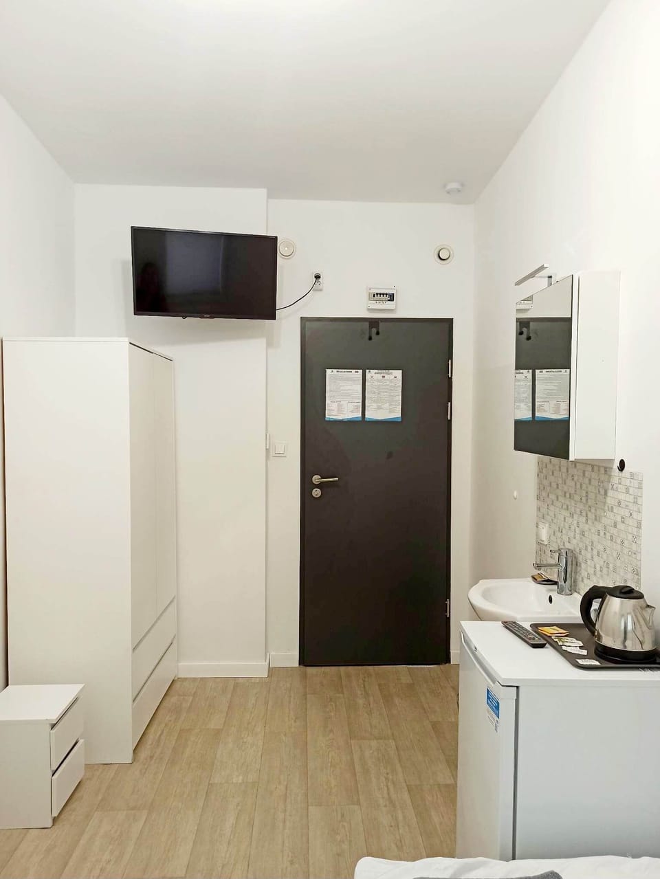 Classic Twin Room | Hypo-allergenic bedding, iron/ironing board, free WiFi