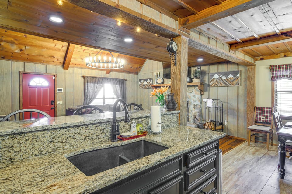 House (2 Bedrooms) | Interior