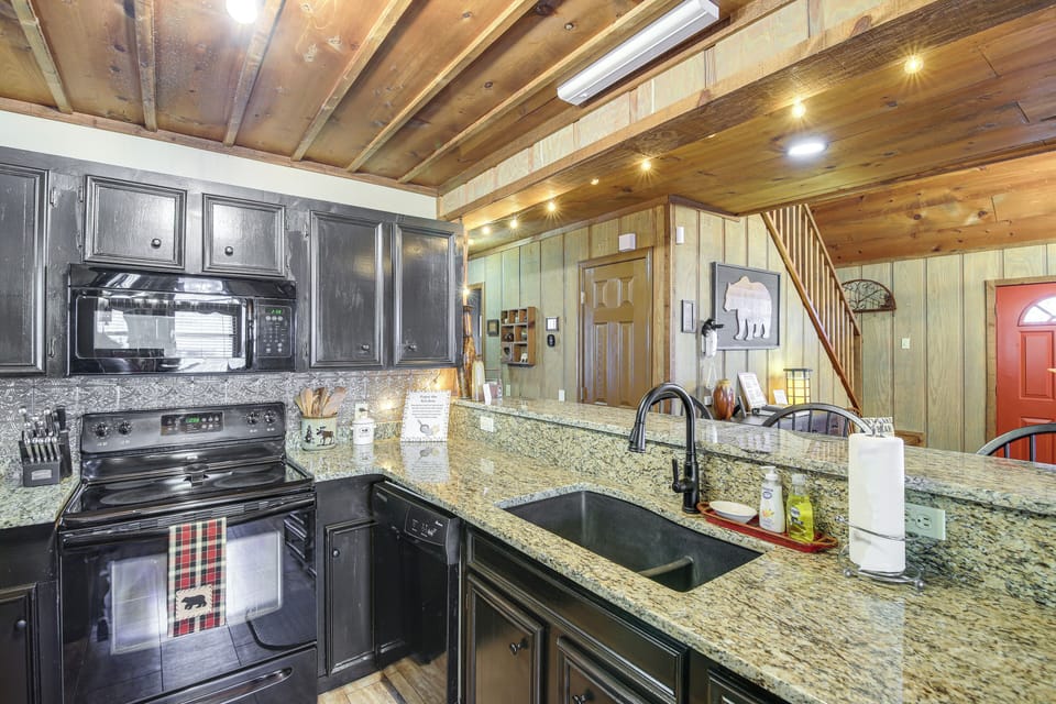 House (2 Bedrooms) | Interior