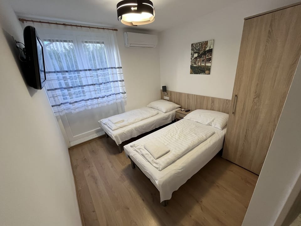 Superior Room, 1 Queen Bed | Free WiFi, bed sheets