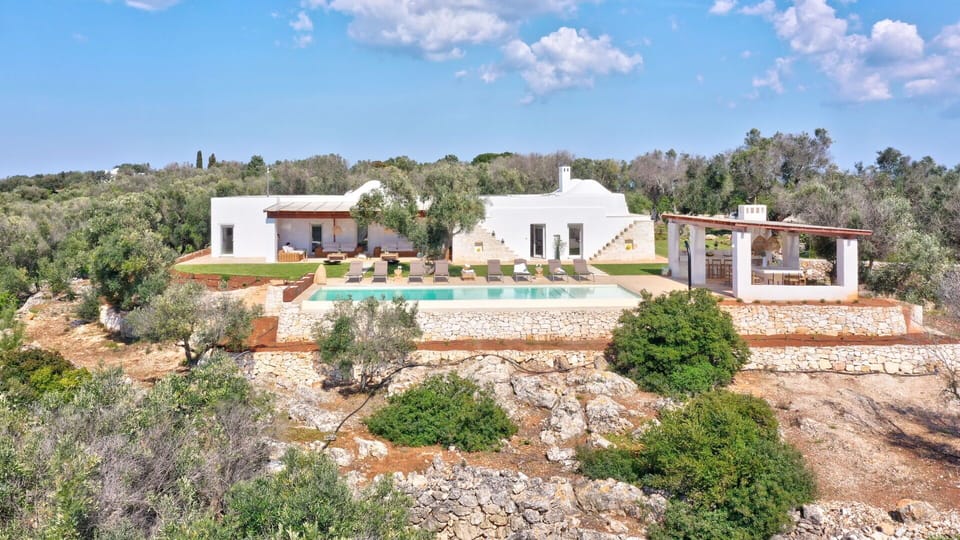 Activities, Amenities, Balcony / Terrace / Patio, Building Exterior, Garden, Kitchen, Main Entrance, Pool, Spring, Summer