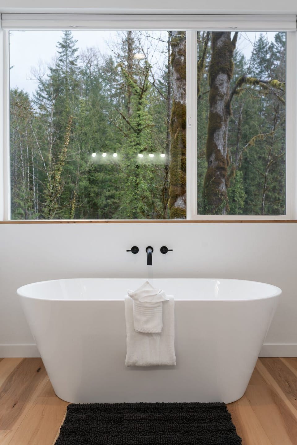 Master Soaking tub