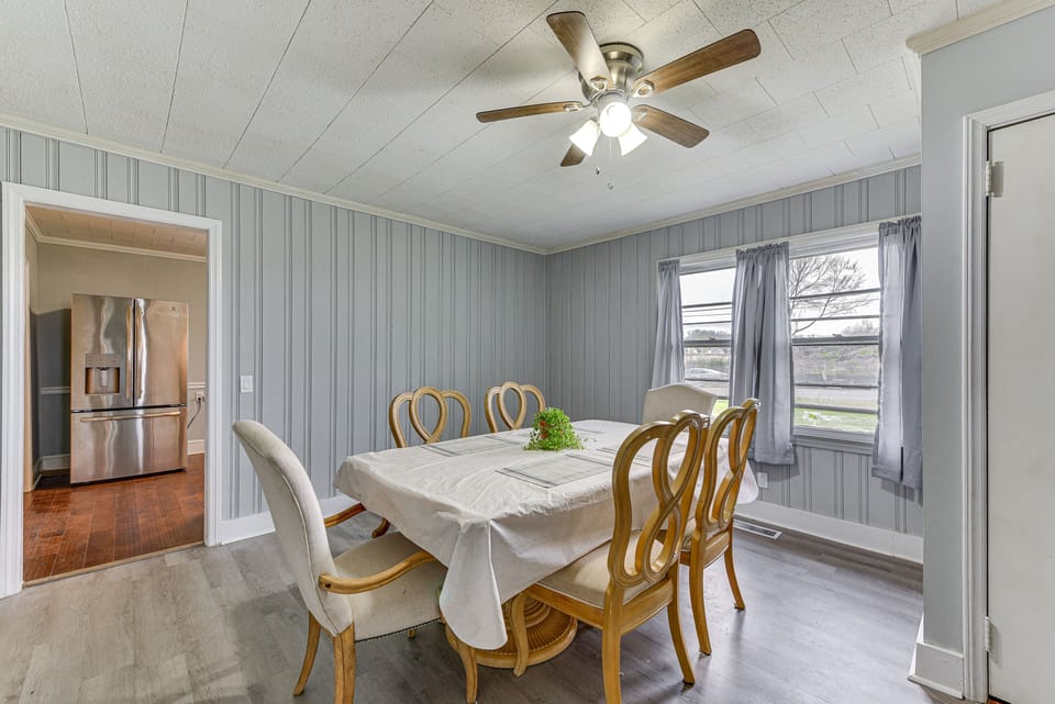 Dining Area | Dishware & Flatware